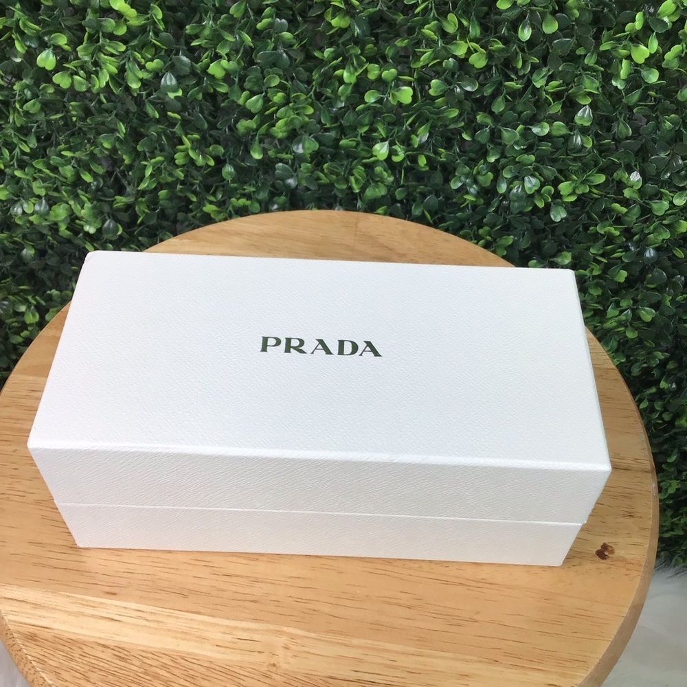 Prada‎ gradient nwt - Picture 5 of 13